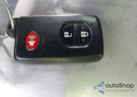 2011 Toyota Prius Three from USA, damaged, VIN JTDKN3DU3B5347630